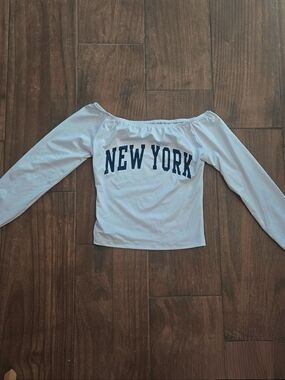 Off-Shoulder 'New York' Long Sleeve Top - White